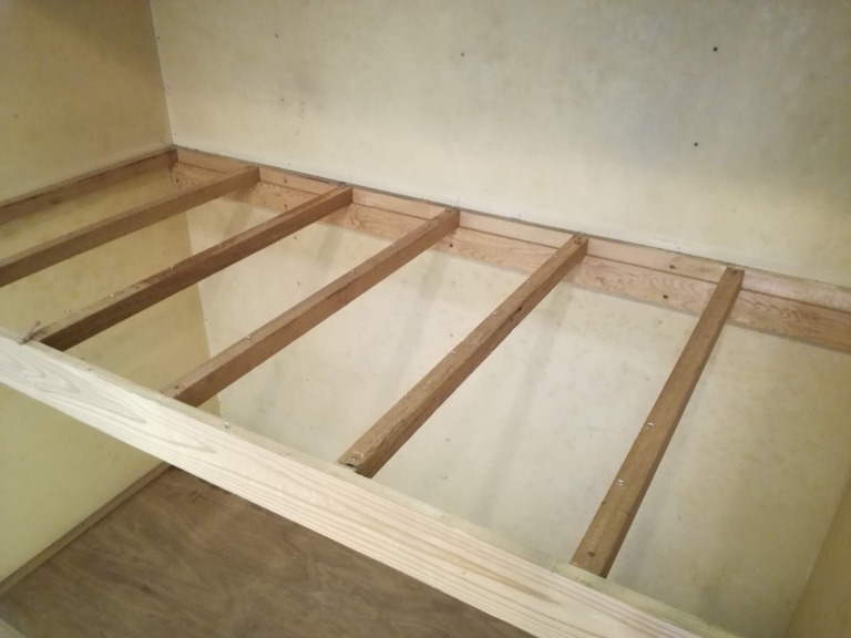 中板を外した写真