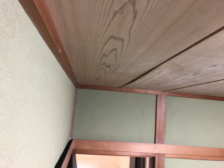 天井の雨漏り
