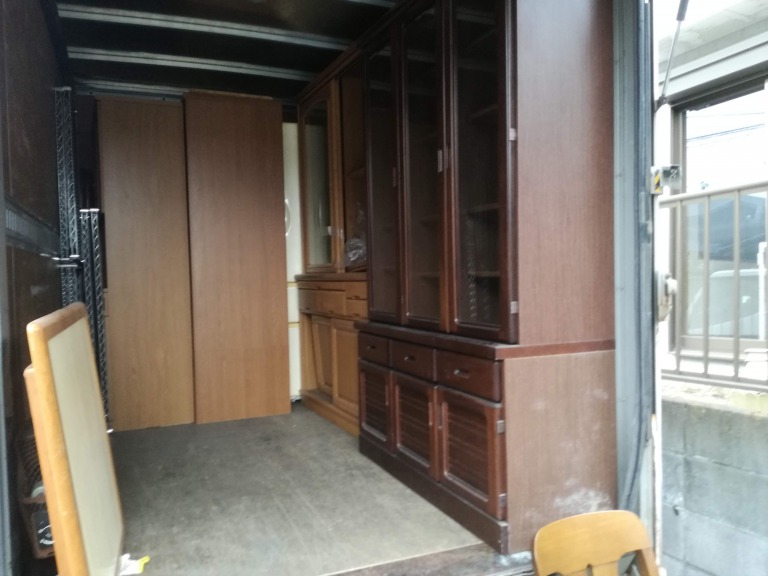 2トン車のトラック